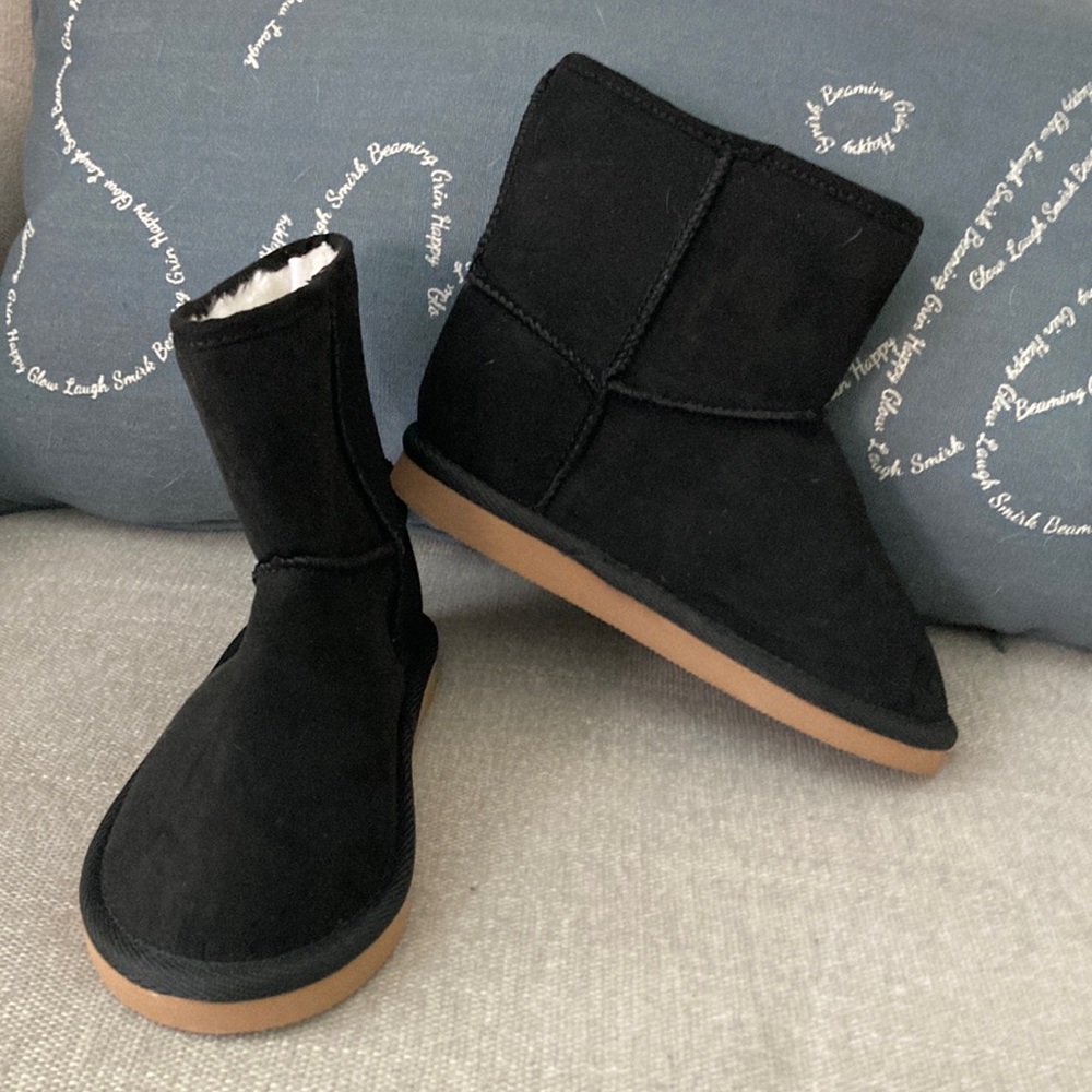 NWOT Old Navy Black Jack Boots size 10